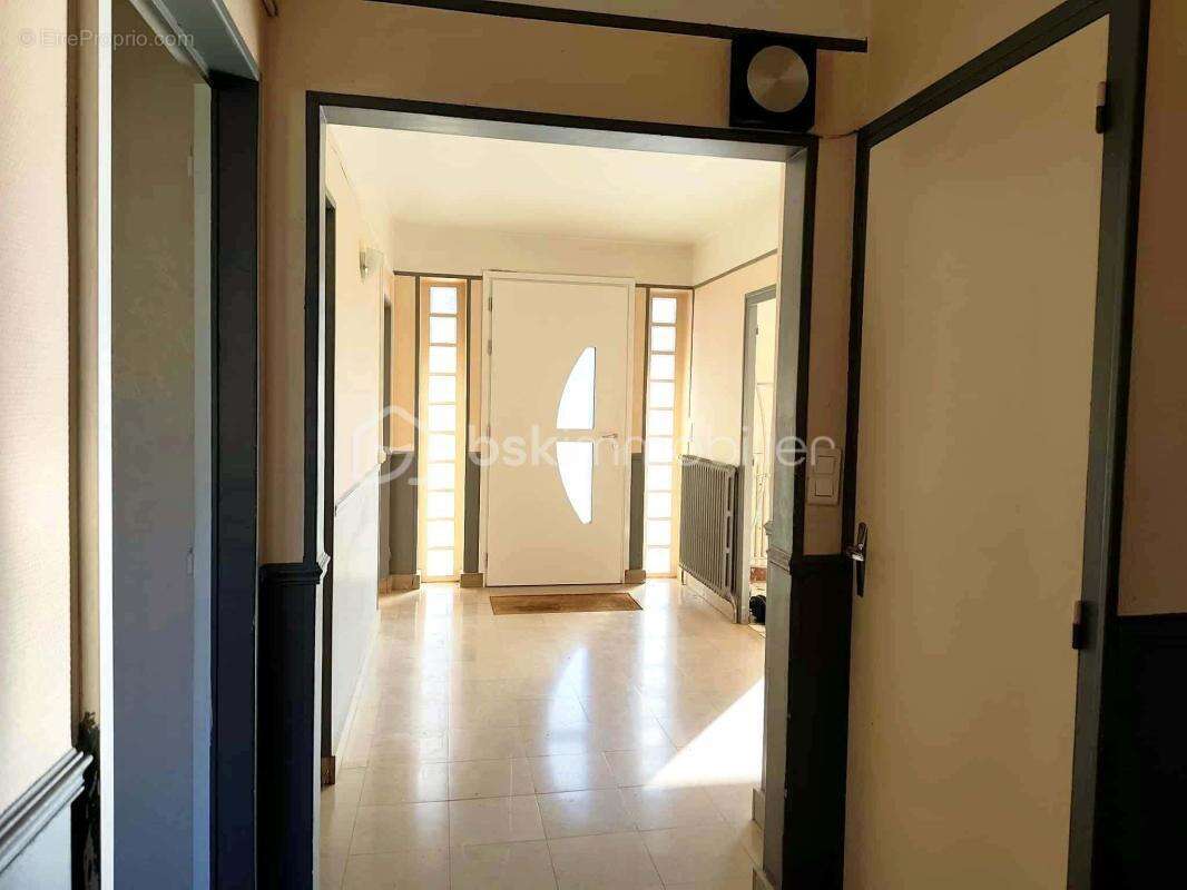 Maison 133 m² à Senan  - photo 2