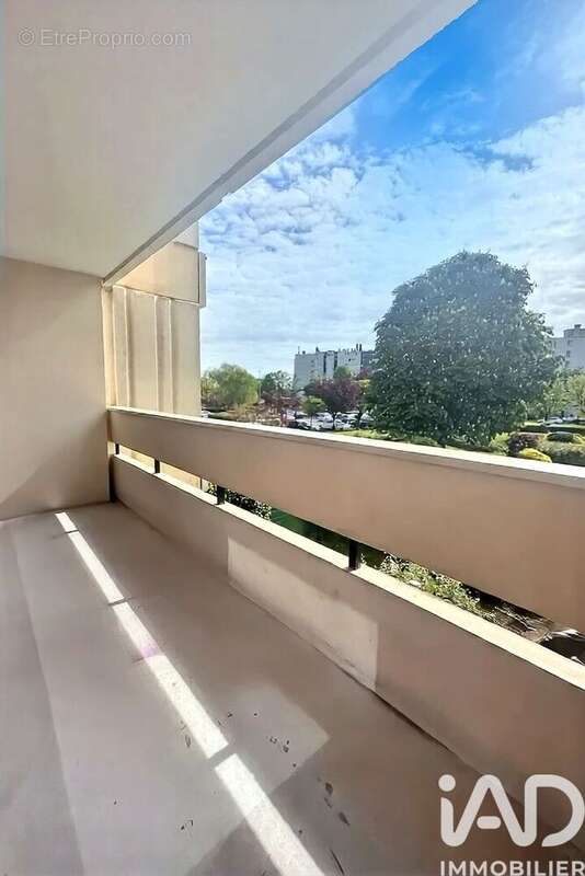 Photo 8 - Appartement à ELANCOURT
