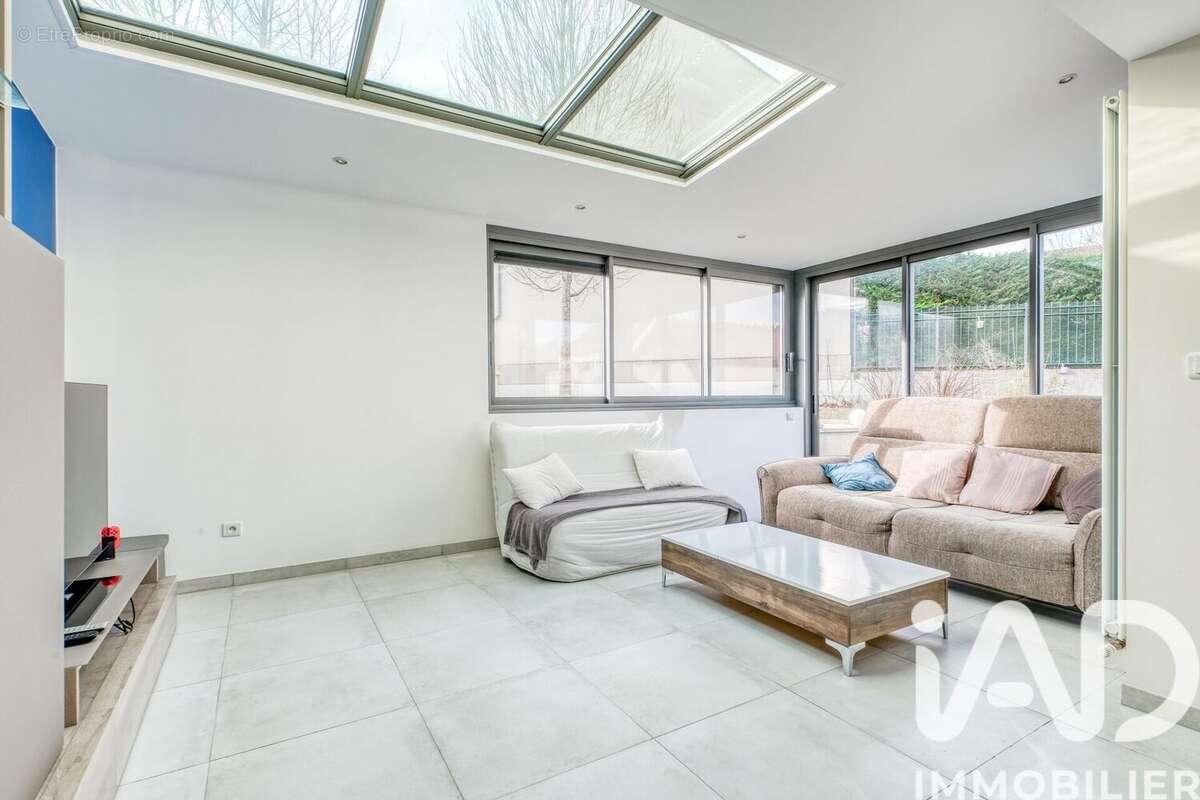 Photo 5 - Maison à MAGNY-LE-HONGRE