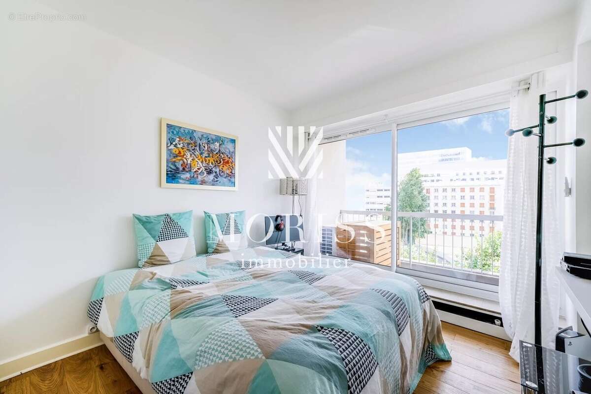 Courbevoie – Appartement 4 pièces + 12 m² de balcon – Métro La Défense - photo 10