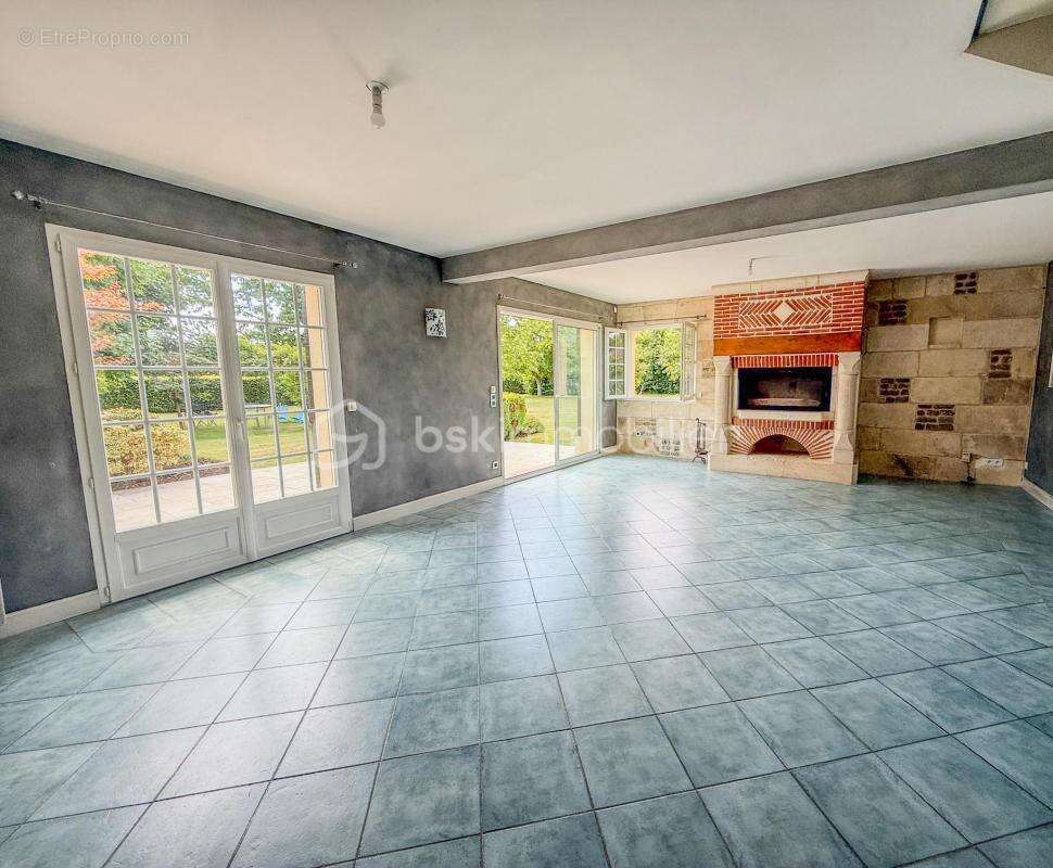 Maison à PONT-L&#039;EVEQUE