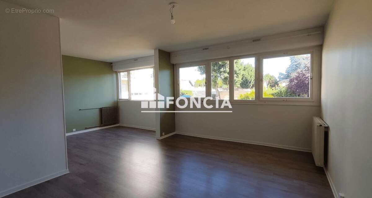 Appartement 4 pièces de 79 m² avec cave et parking – Le Plessis-Bouchard - photo 2