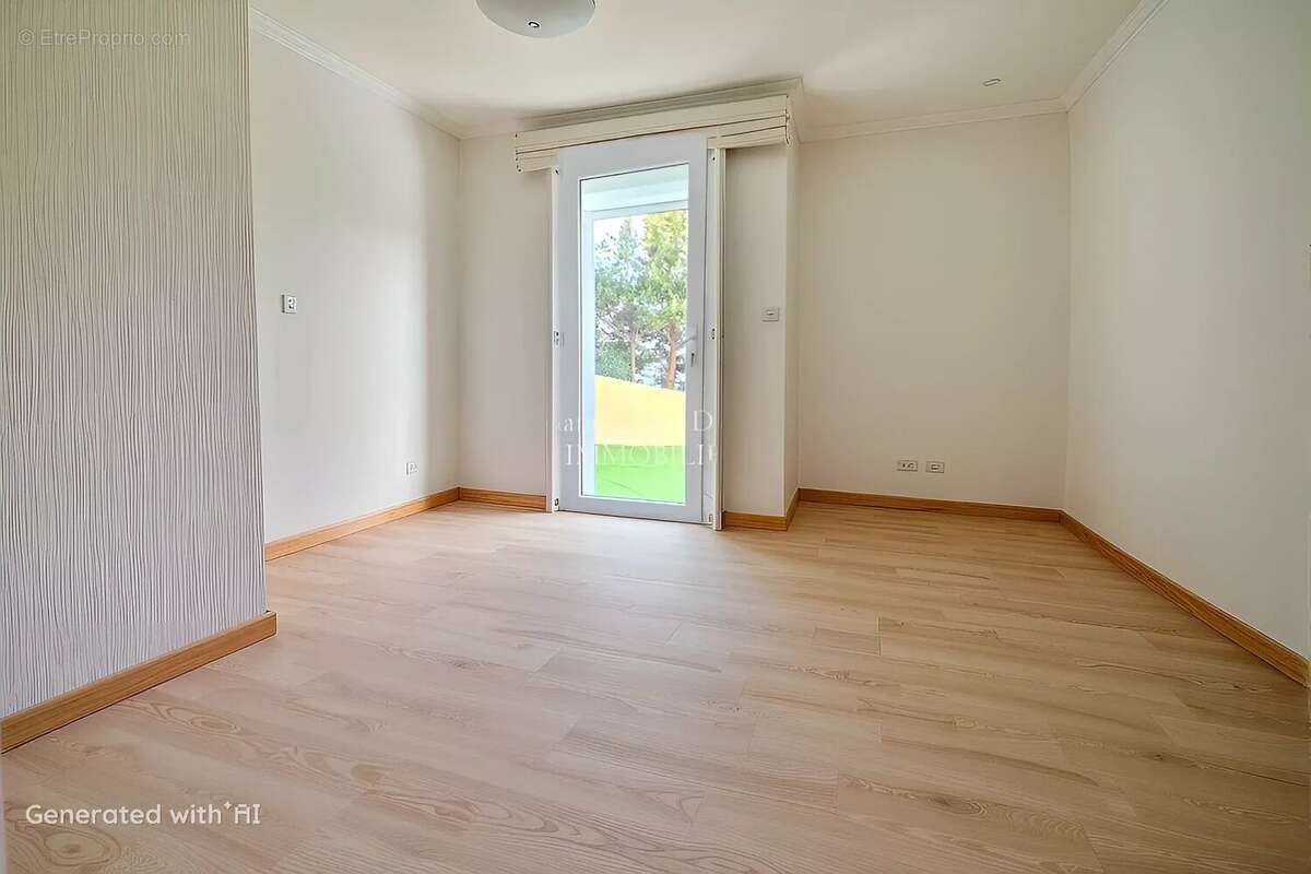 Appartement à SAINT-RAPHAEL