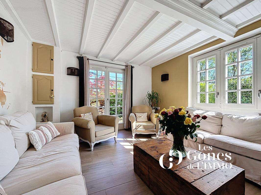 Maison pleine de charme   170m2   4 chambres   Beau jardin a - photo 6