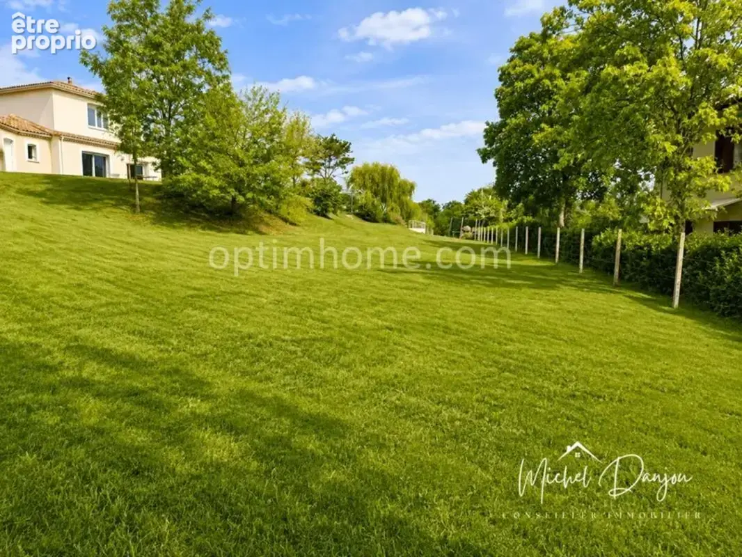 FOURQUEVAUX – Terrain viabilisé – Env. 650 m² - photo 3