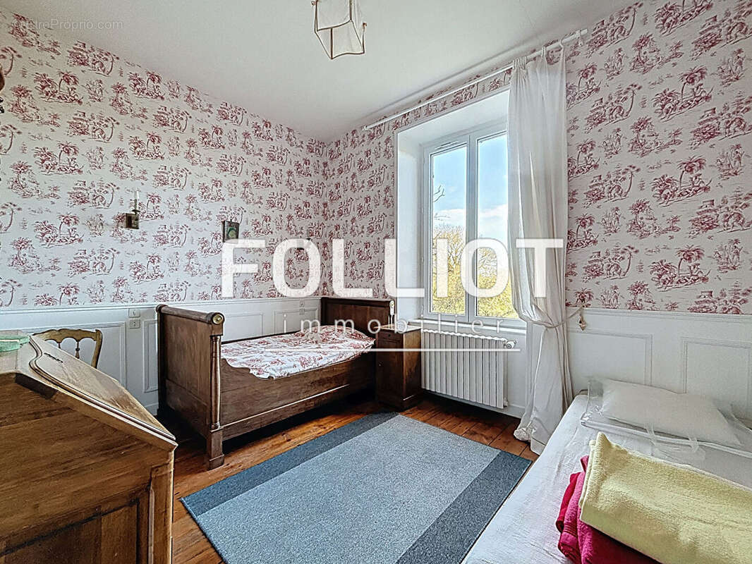 Maison à SAINT-JEAN-DES-CHAMPS