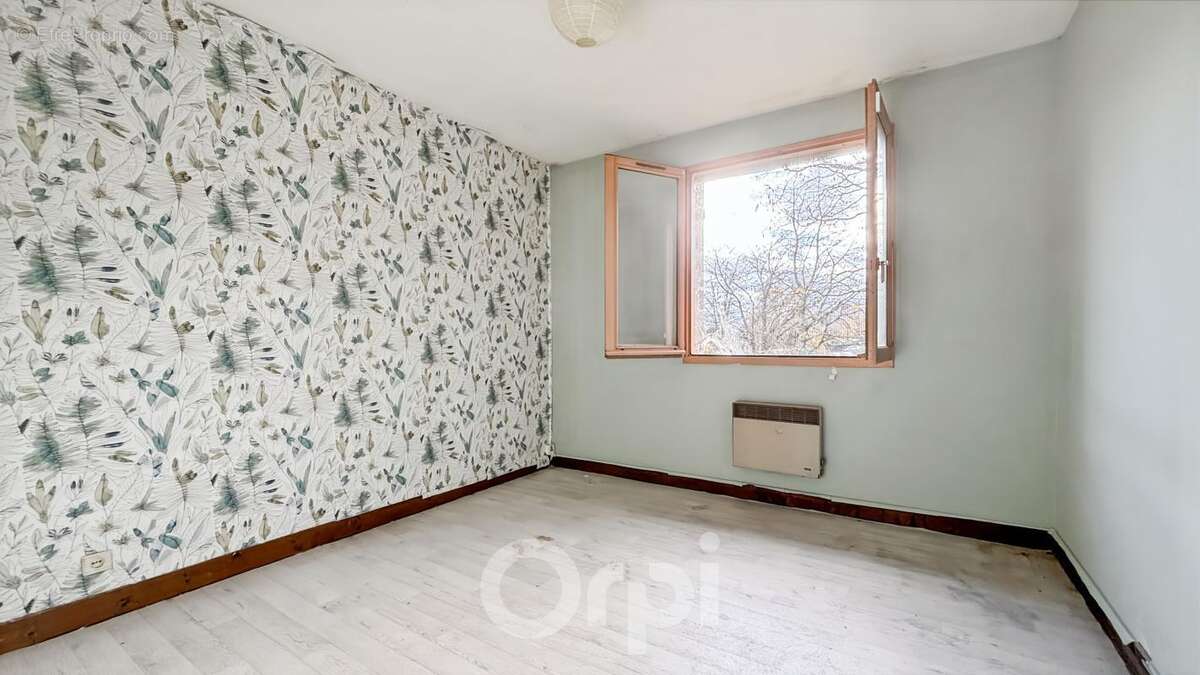 Maison à SAINT-PRIEST-TAURION