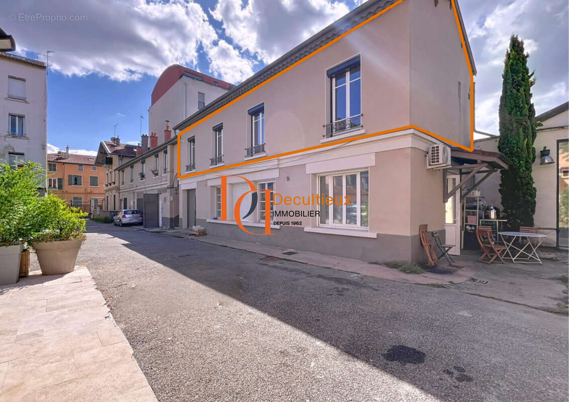 Appartement à VILLEURBANNE