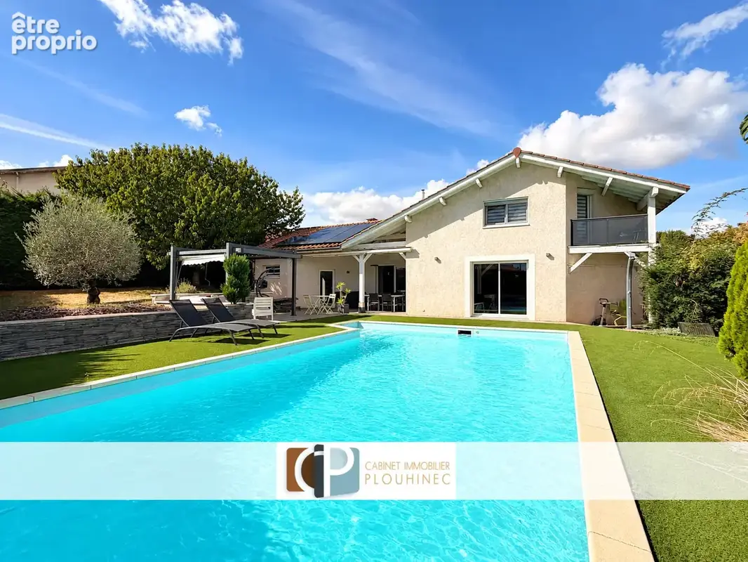 NOUVEAUTÉ à Charnay-lès-Mâcon   Maison familiale avec piscine. - photo 1