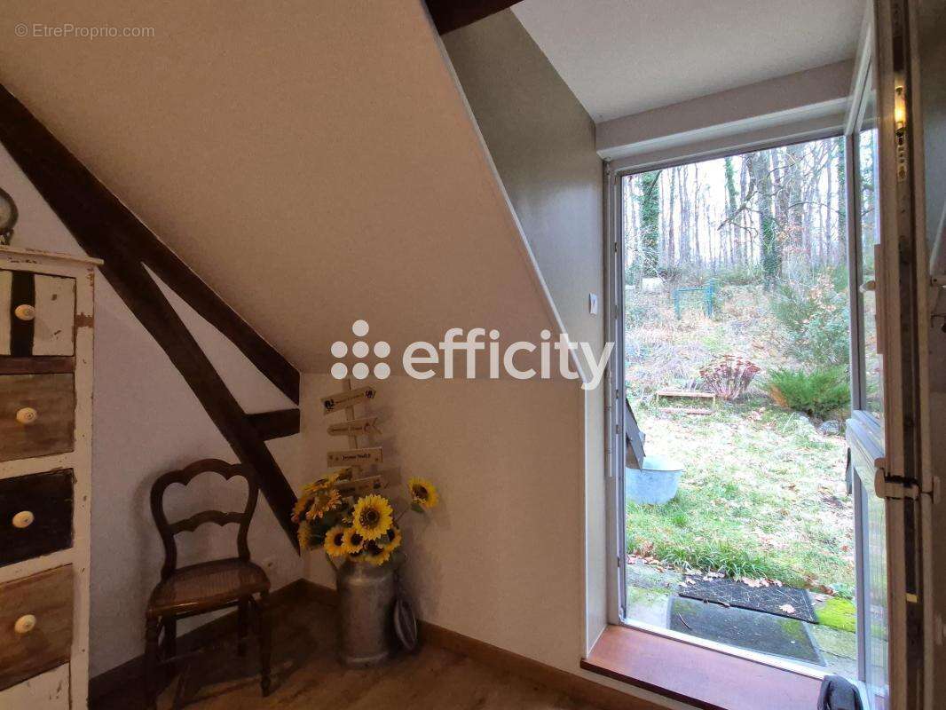 Maison à REIGNAC-SUR-INDRE