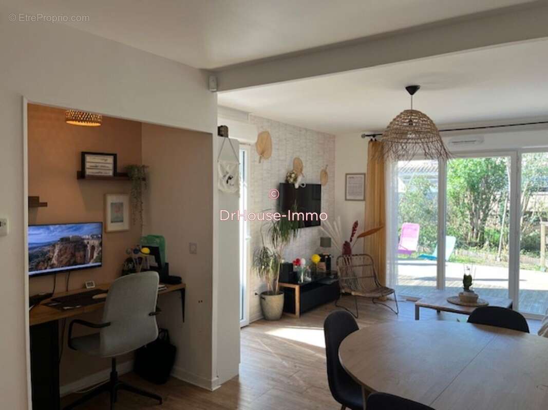 Maison à LE HAILLAN