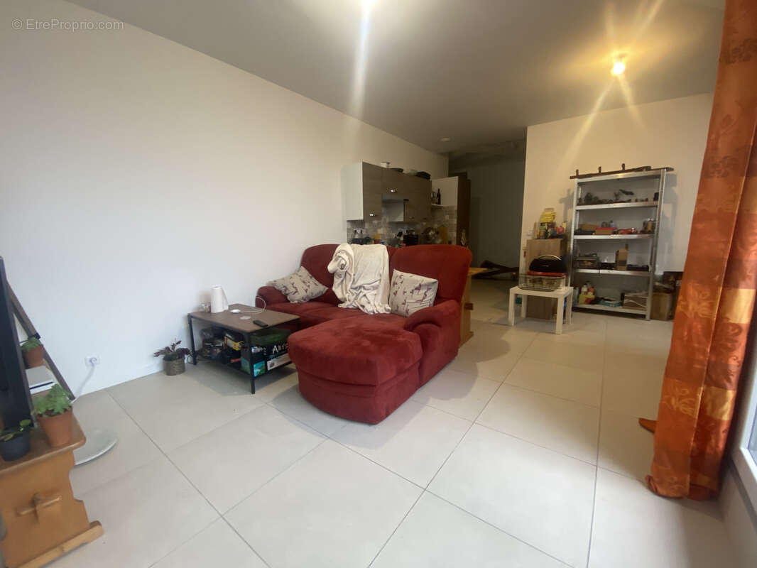 Appartement  T4 au dernier étage d'une résidence sécurisé - photo 5