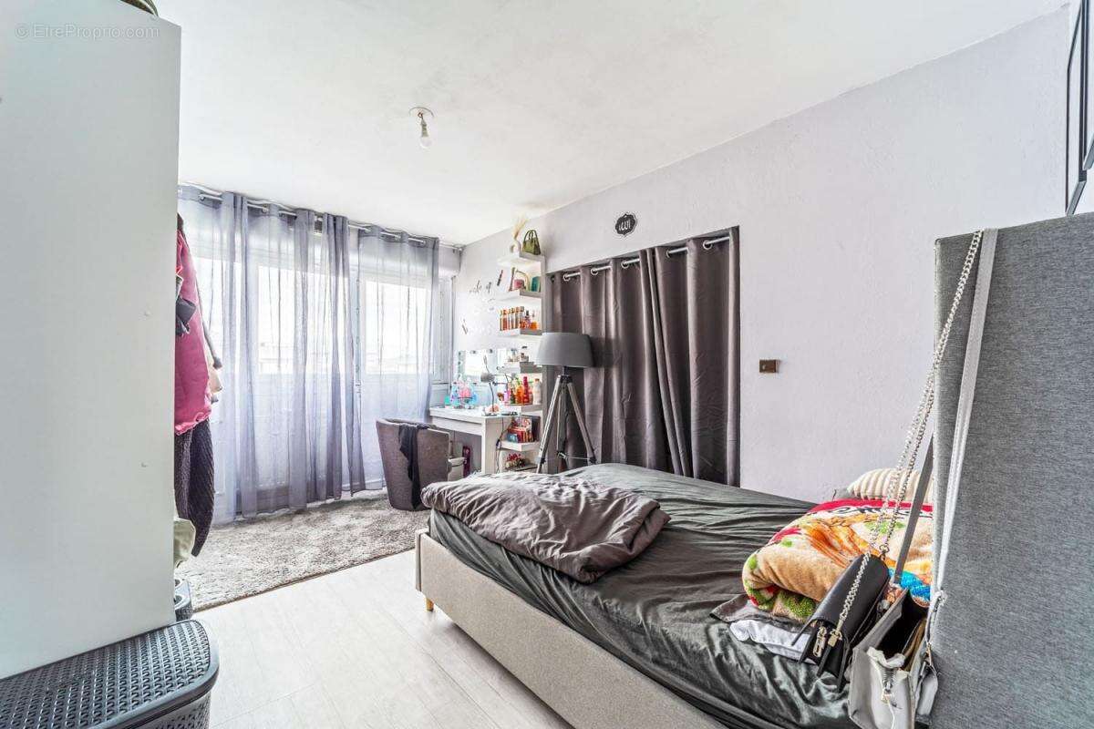 Appartement à PONTOISE