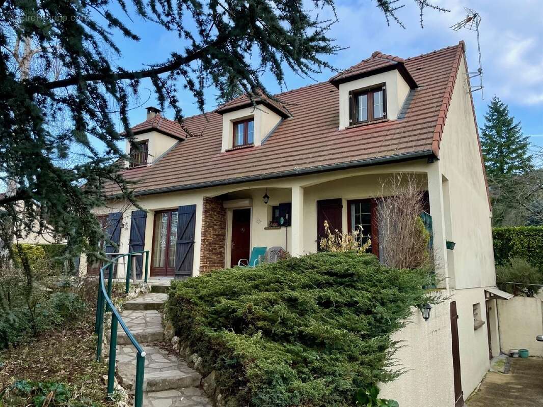 Maison à MILLY-LA-FORET