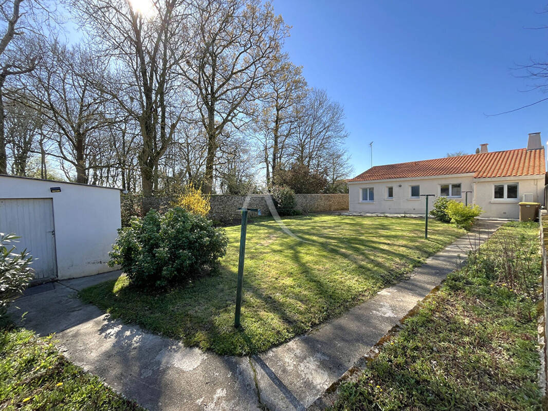 Maison à SAINTE-FLAIVE-DES-LOUPS