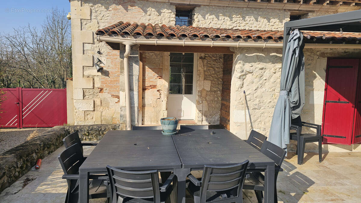 Maison à TOCANE-SAINT-APRE