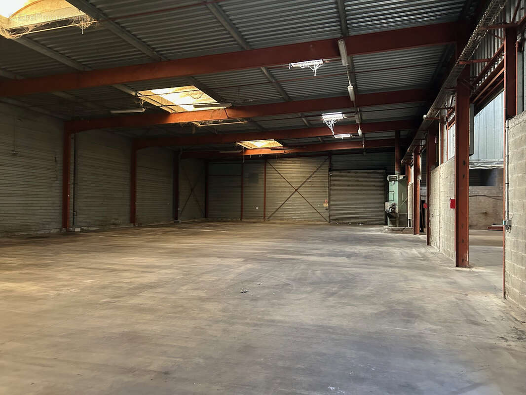 Commerce à BARBASTE