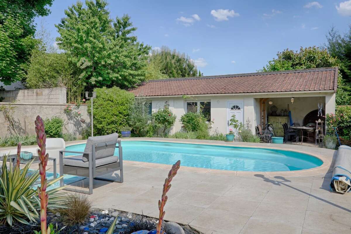 Maison à SAINT-MAUR-DES-FOSSES