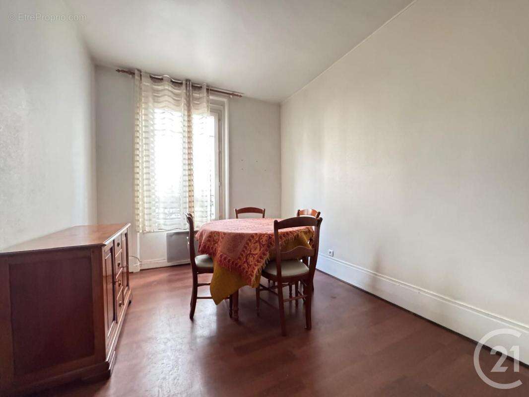 Appartement à FONTENAY-SOUS-BOIS