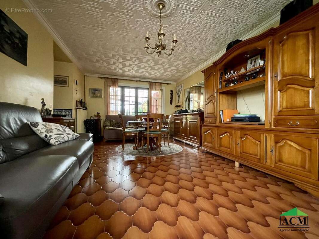 Maison à MERY-SUR-OISE