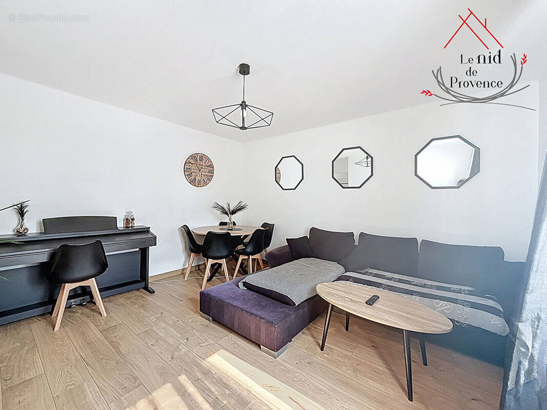 Appartement à SORGUES