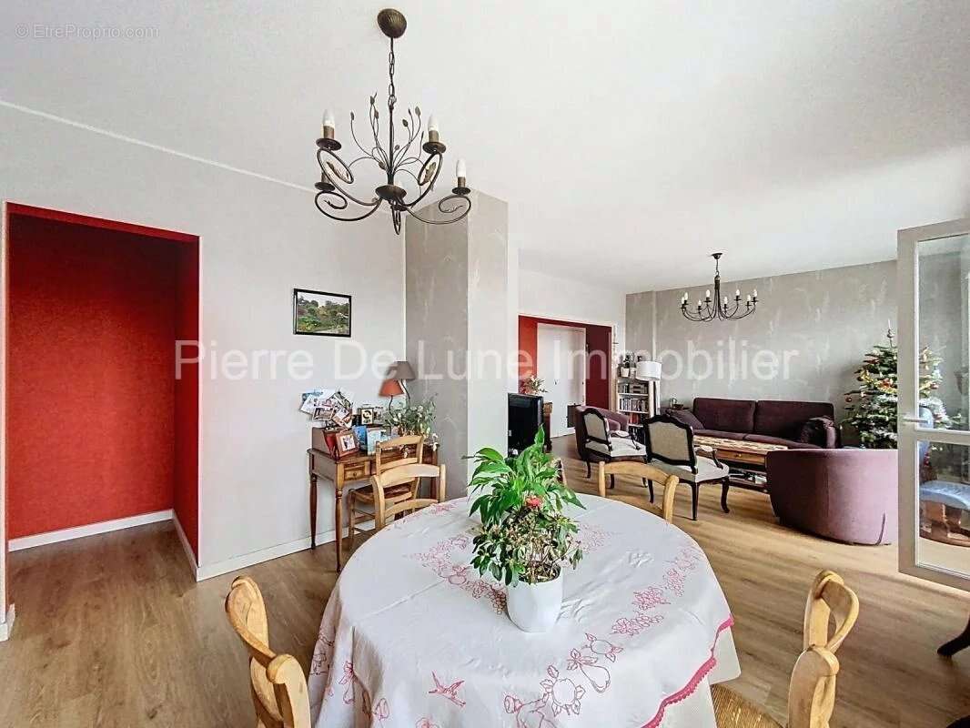 Appartement avec garage et caves - Vues exceptionnelles - 7ème étage - photo 7