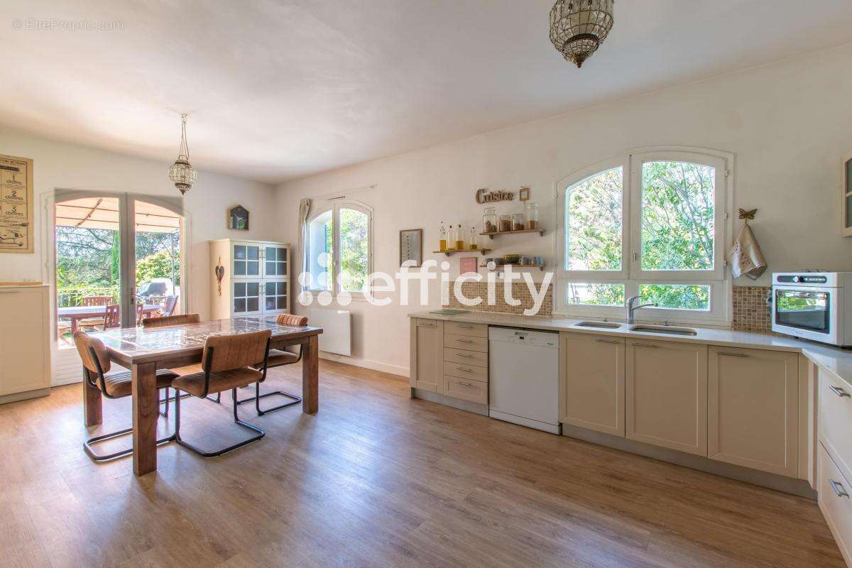 Maison à CASTELNAU-LE-LEZ