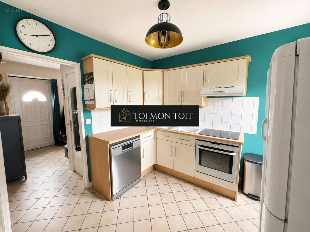 Maison 66 m² à Thiers-Sur-Theve  - photo 2