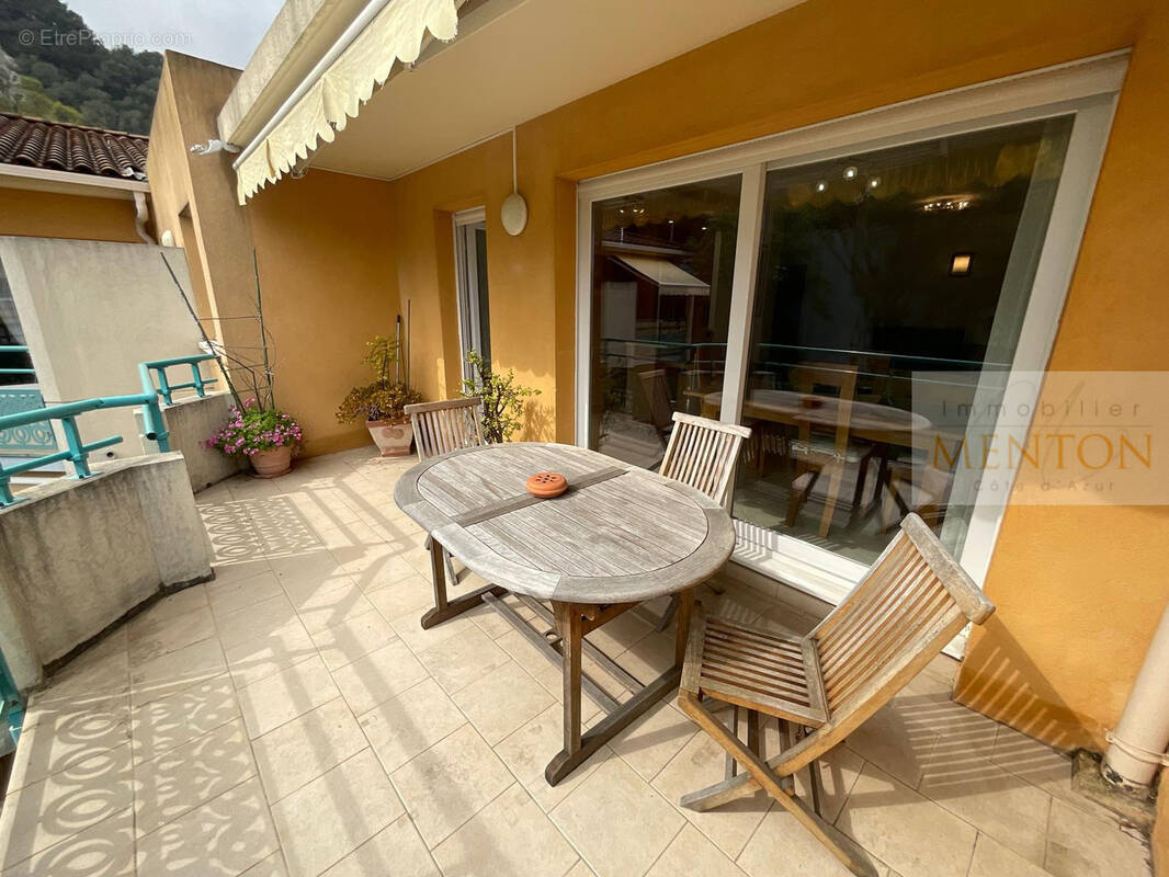 Appartement à ROQUEBRUNE-CAP-MARTIN