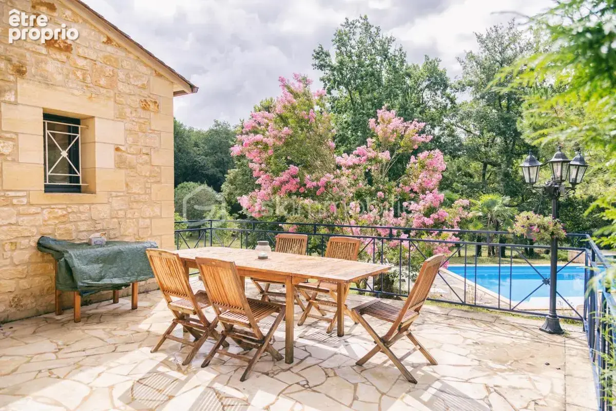 Magnifique propriété contemporaine sur 17000 m2 de terrain - photo 2