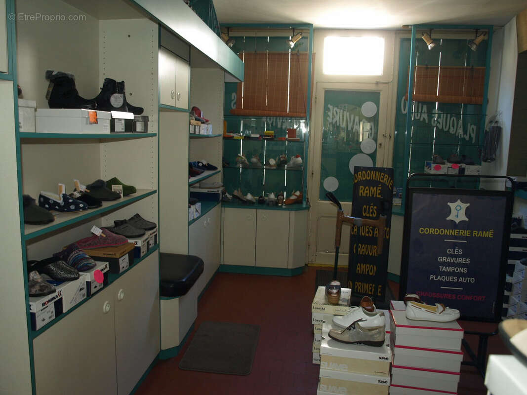 Commerce à COSNE-COURS-SUR-LOIRE