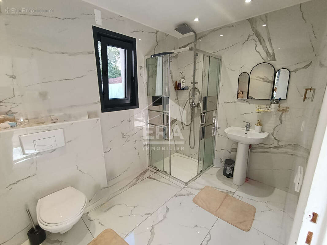 Maison à LE CANNET-DES-MAURES