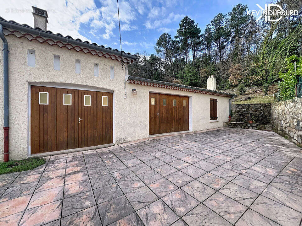 Maison à UCEL