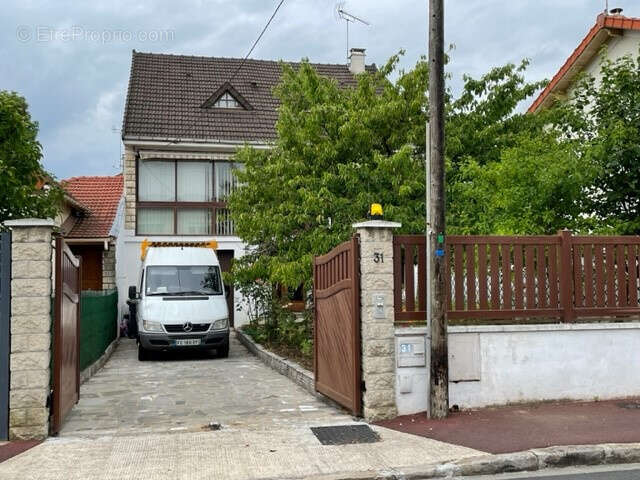 Maison à YERRES