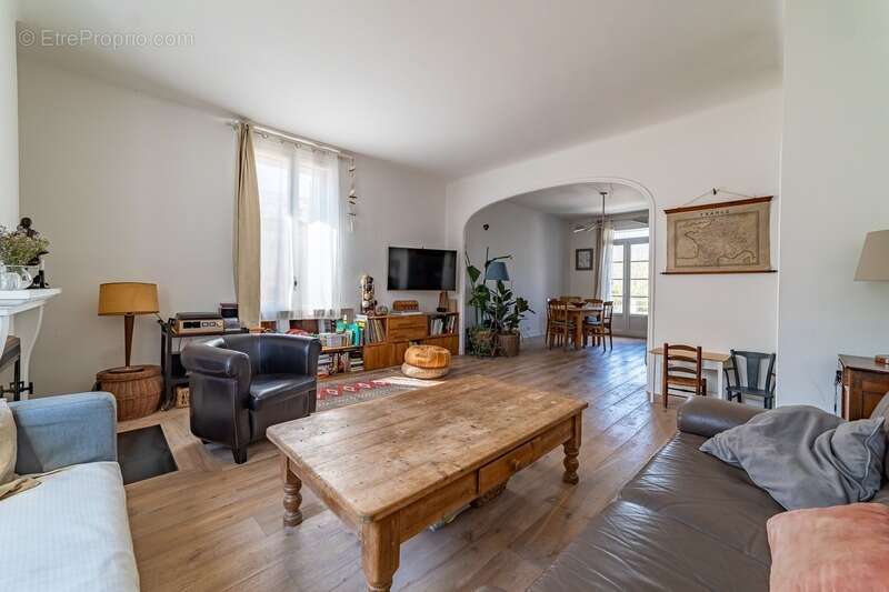 Exceptionnel : propriété avec piscine à sommieres, idl pour un projet famillial et/ ou investissement - photo 10