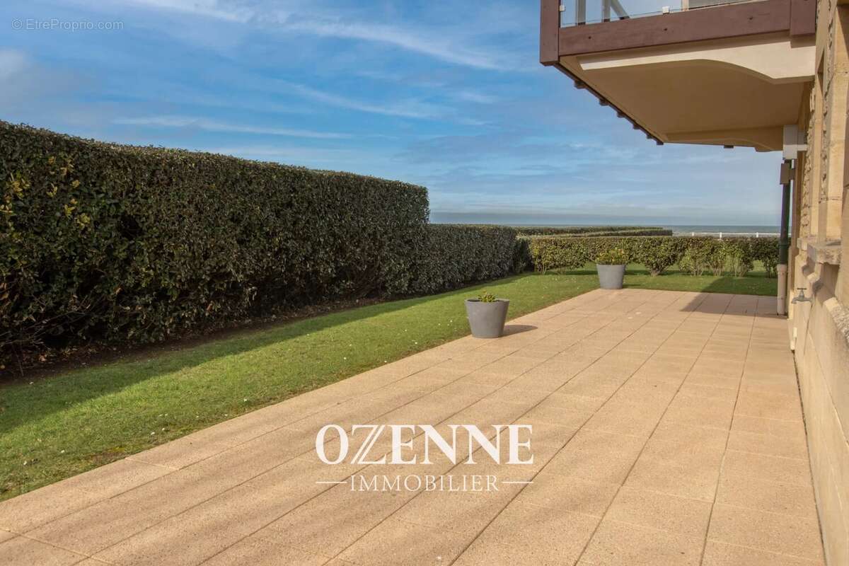 Appartement à BENERVILLE-SUR-MER