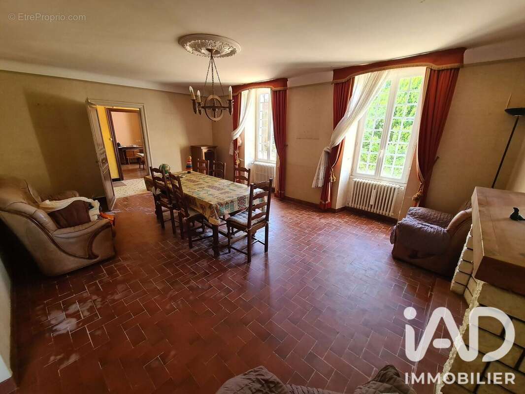 Maison 180 m² à Coivert  - photo 6