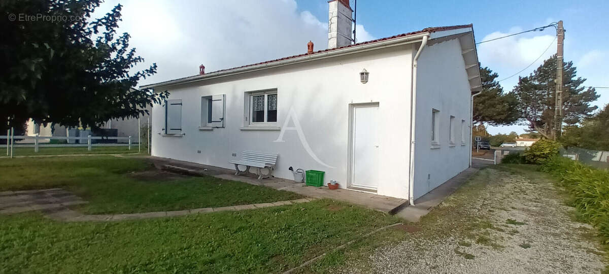 Maison à PORT-DES-BARQUES