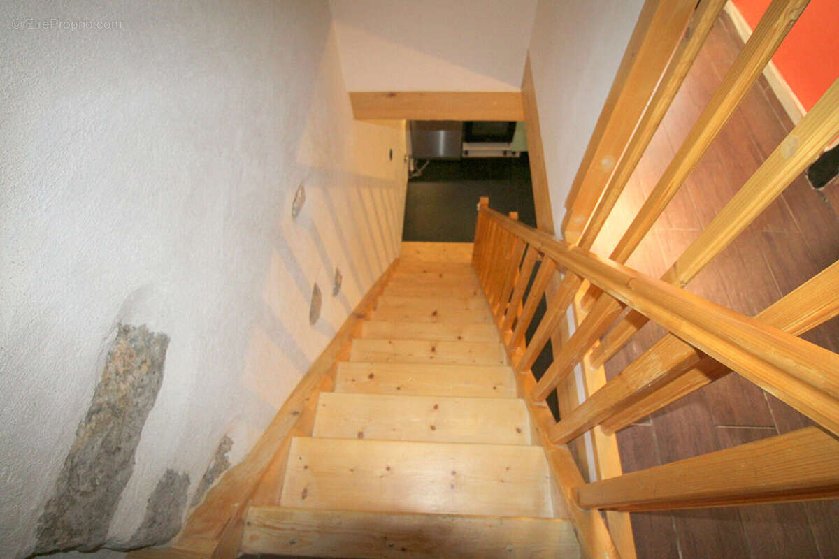 Maison à BESSE-SUR-ISSOLE