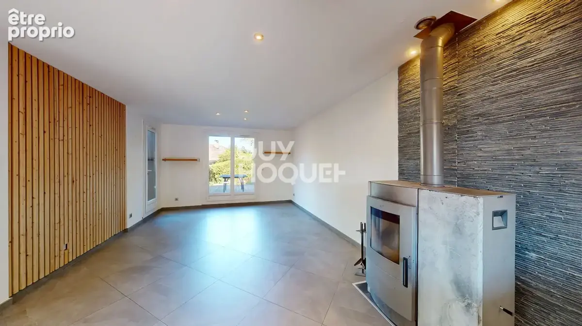 ANNECY - Maison mitoyenne 108,3 m² avec jardin et garage - photo 3