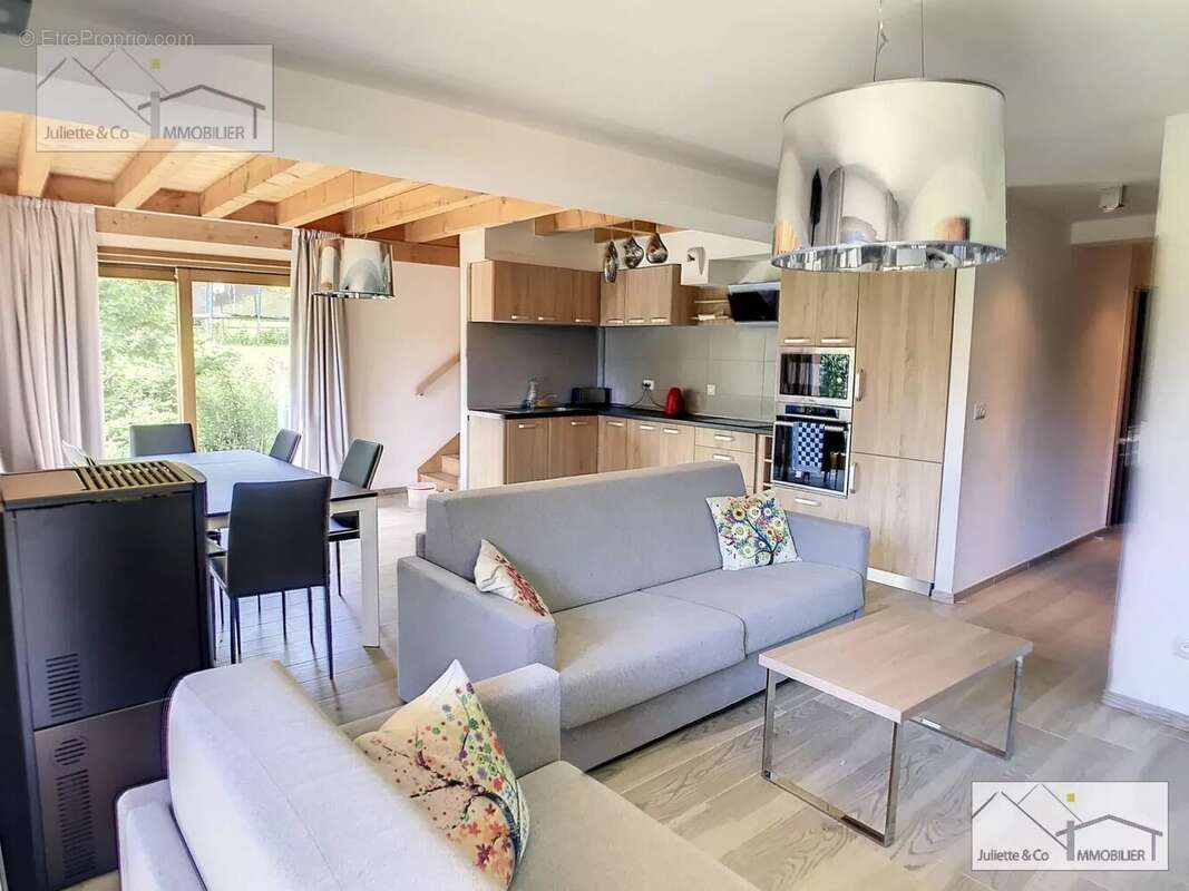 Appartement à COMBLOUX