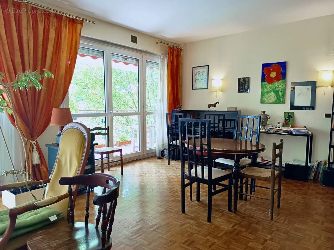 Appartement à MAISONS-LAFFITTE