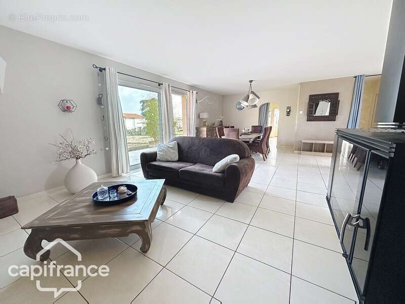 Maison à SAINTE-VERGE