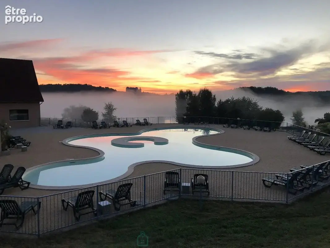 Somptueux domaine de 27 hectares dédié à l'événementiel, offrant un bâti immobilier d'environ 1800m² avec piscines et 5 étangs a - photo 13