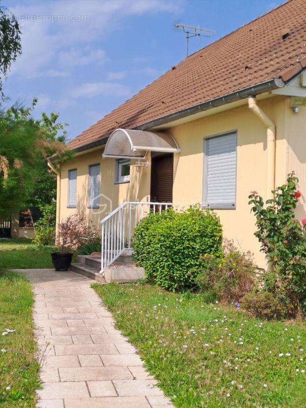 Maison plain pied 5 chambres - photo 2
