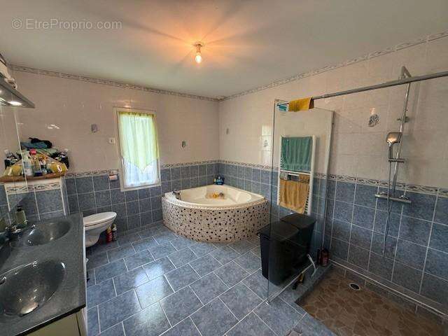 Maison à SAINT-JEAN-DU-THENNEY