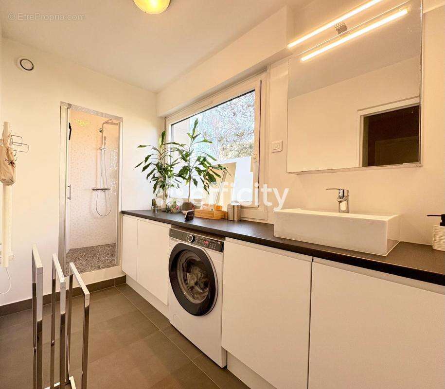 Appartement à RUEIL-MALMAISON