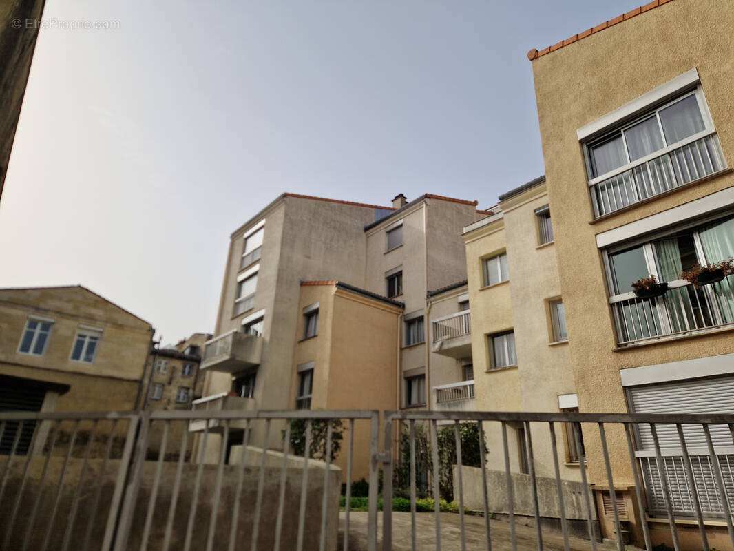 Appartement à BORDEAUX