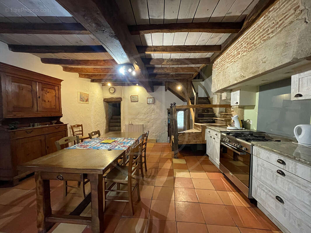 Maison à SAUVETERRE-DE-GUYENNE