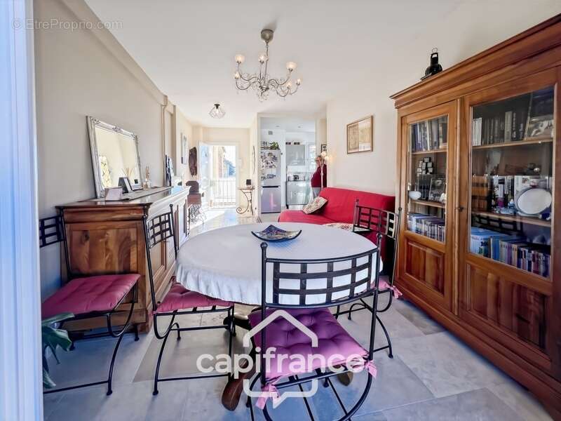 Appartement à HYERES